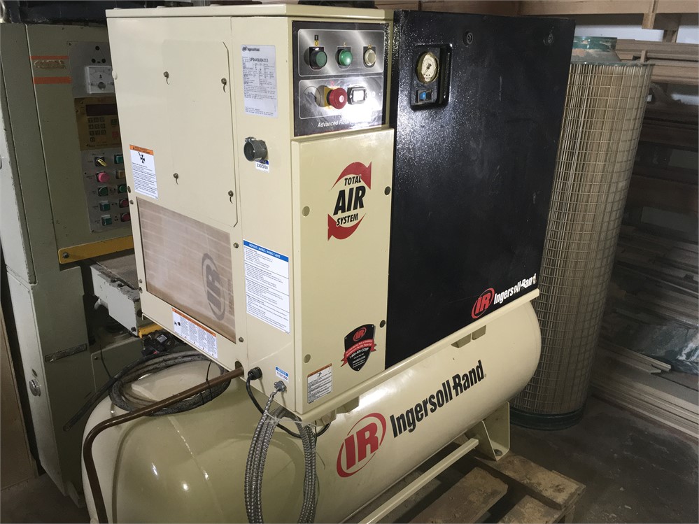 Ingersoll Rand "UP-6-15-125" 15HP Rotary Screw Air Compressor System
