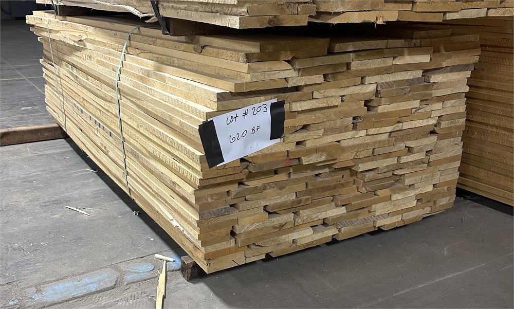 Cottonwood 4/4 S2S random width lumber