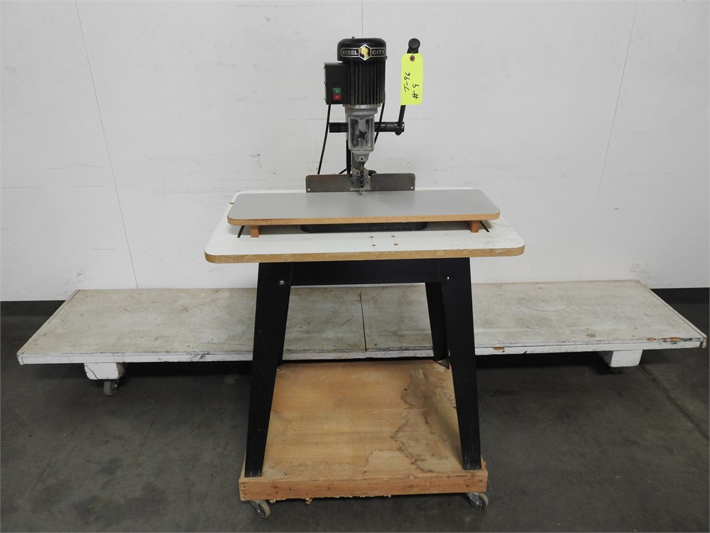 STEEL CITY "25200" BENCH MORTISER ON STAND WITH CHISELS AND BITS