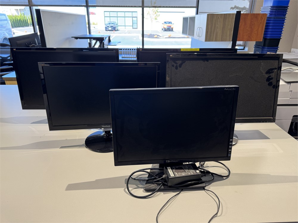Computer Monitors (Qty. 5)