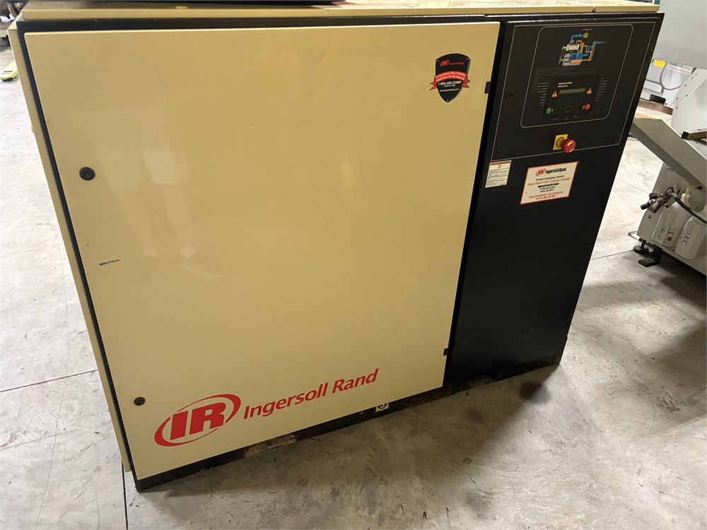 Ingersoll Rand "UP6-50PEI-125" Air Compressor