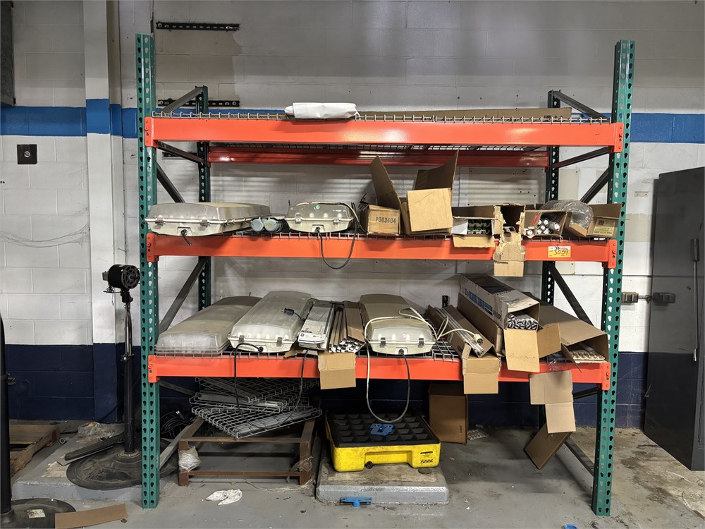 Pallet Rack w/Conents