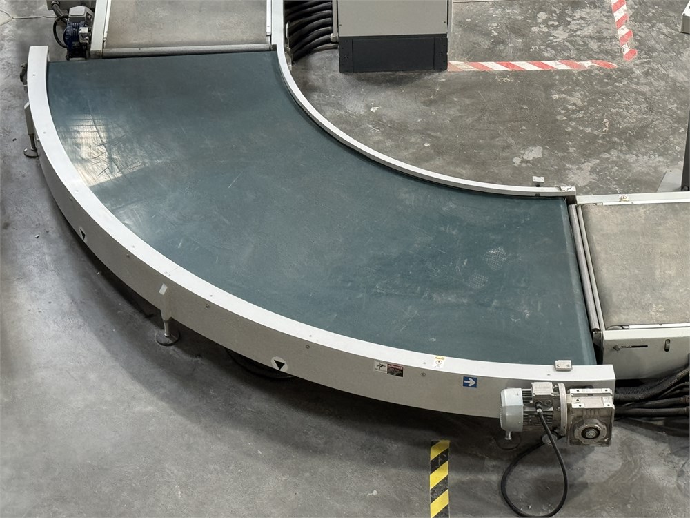 CVM "Y9-N/RM185-105" Curved Powered Belt Conveyor