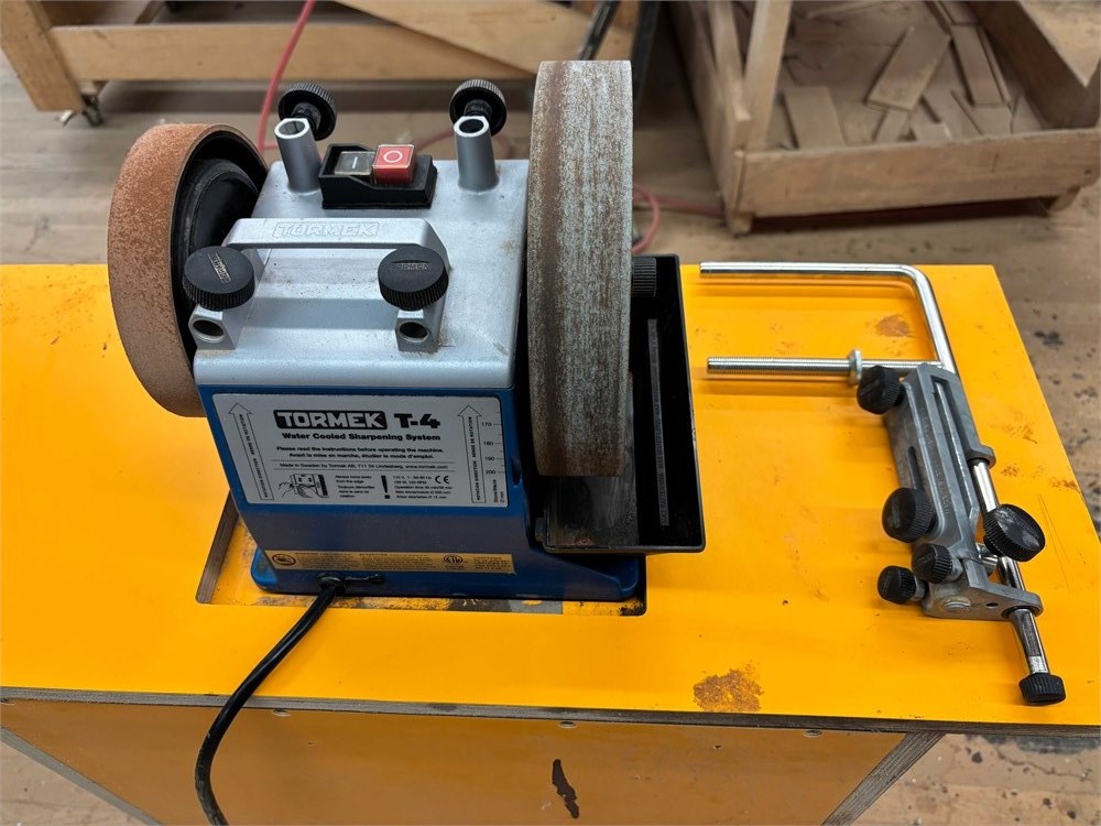 Tormek T-4 Water Cooled Sharpening System