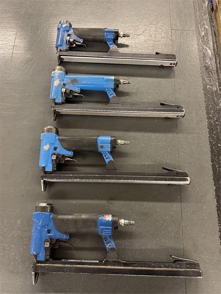 (4) Pneumatic Staple Guns