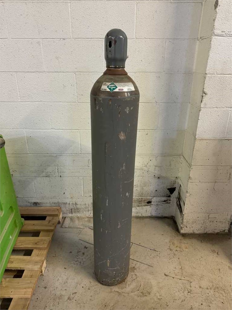 Helium Tank