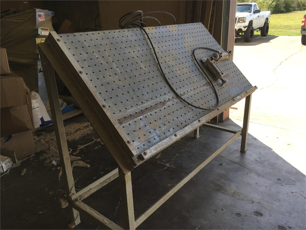 Pneumatic Clamp Table
