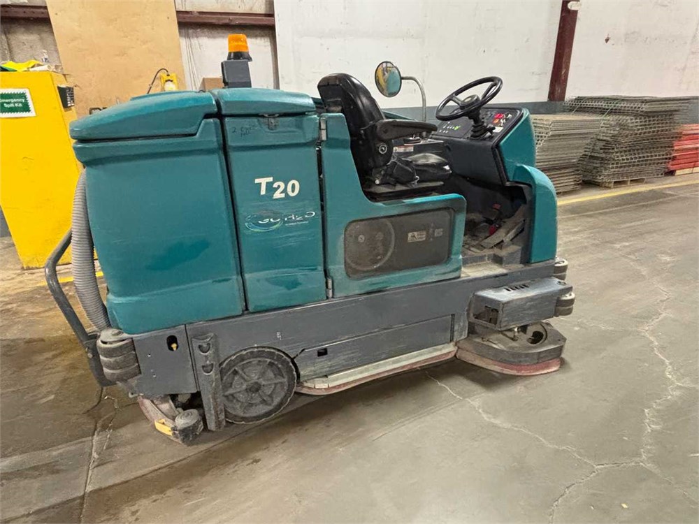 Tennant "T20-5360" Floor Sweeper/Cleaner