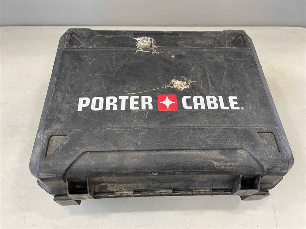 Porter Cable Router with Carrying Case