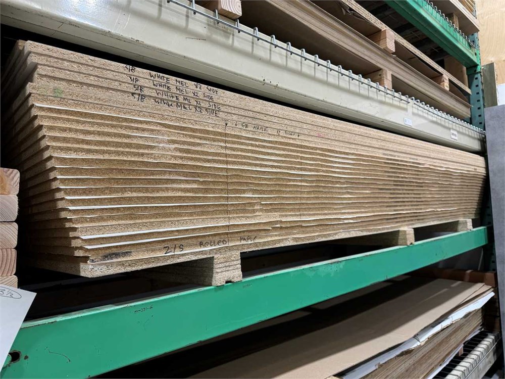 Laminated Particleboard Panels