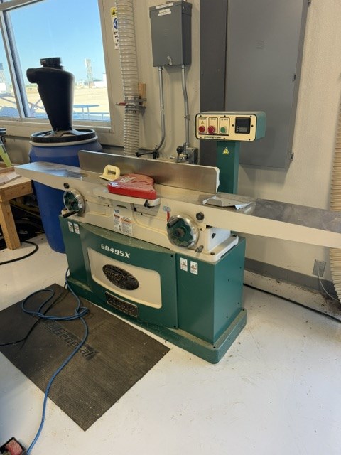 Grizzly "GO495X" 8" Helical Cutterhead Jointer w/ Digital Readout