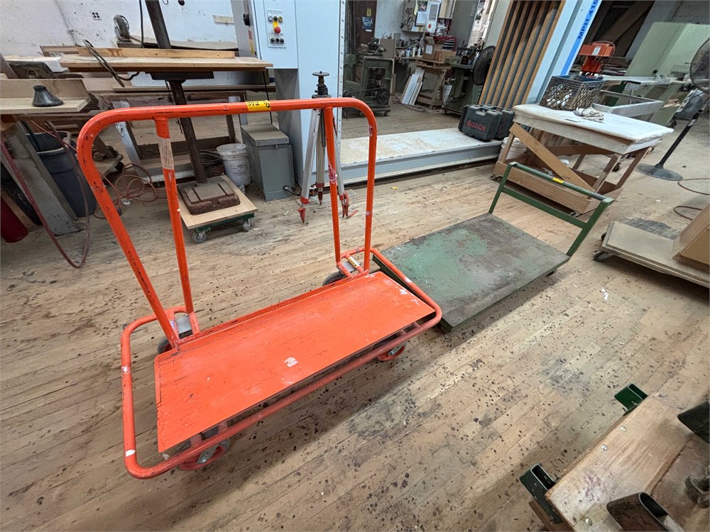 1 Panel Carts + 1 Push Cart