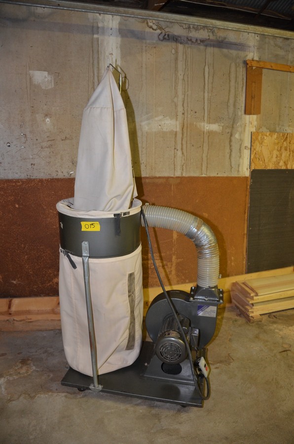 Master Machinery "MC-1DC" Dust Collector
