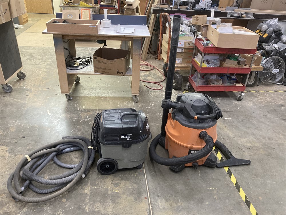 Ridgid and Porter Cable Shop Vacuums with accessories