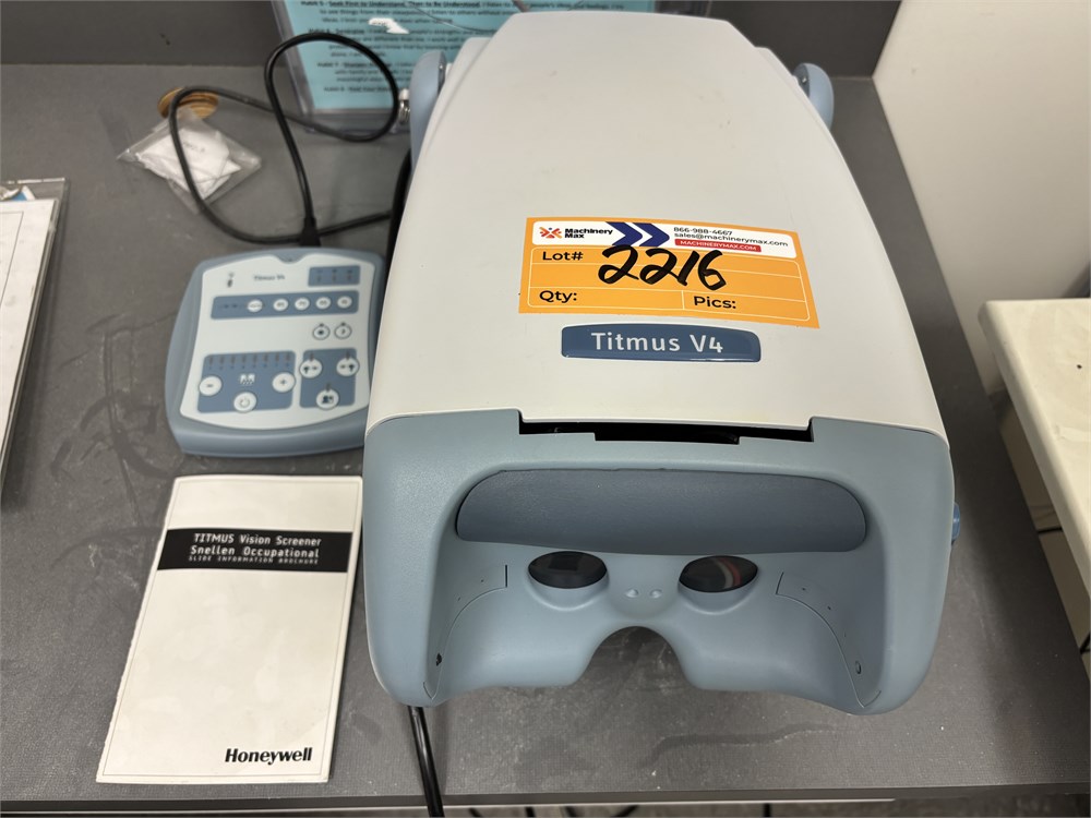 Titmus "V4" Vision Screener