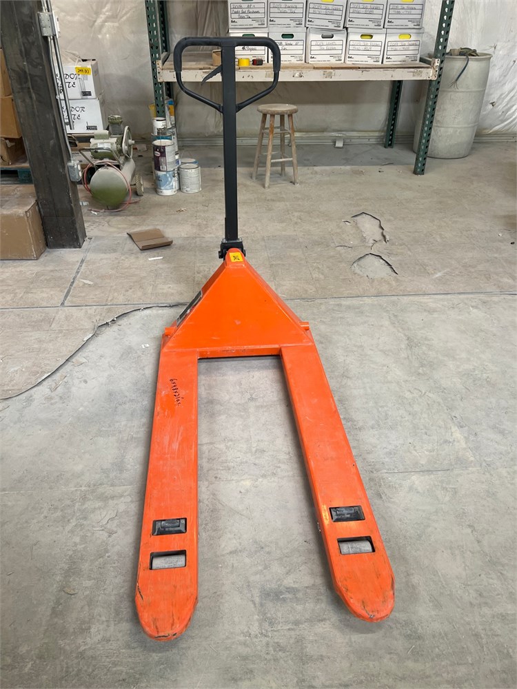 Haulmaster "68761" Pallet Jack