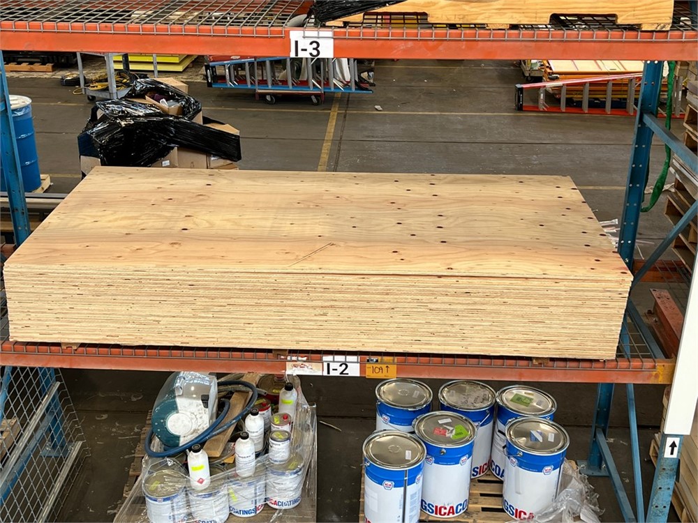 Lot of Plywood (19)