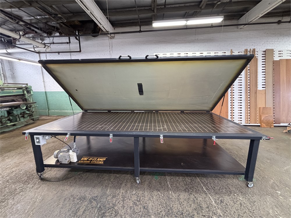 Deckker "Vac-C-Clamp" Vacuum System