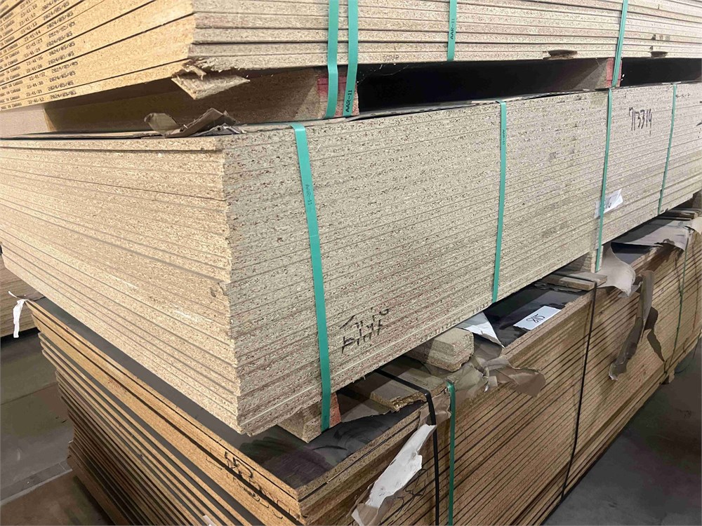 5/8" x 5' x 8' Laminated Particle Board