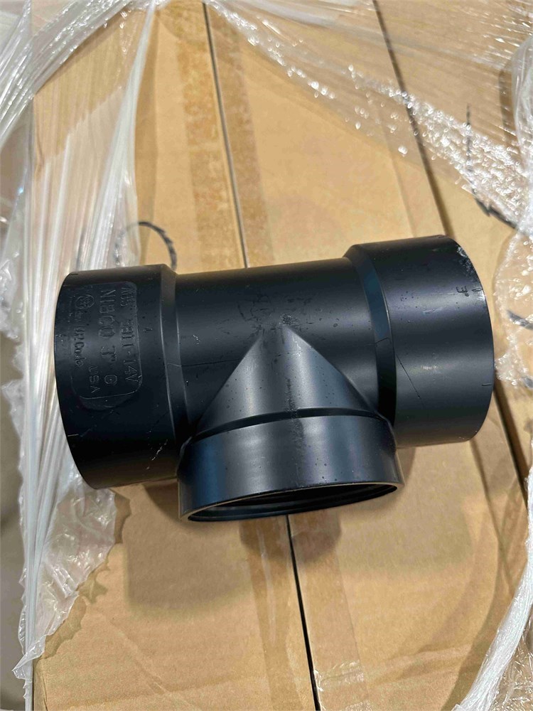 Pallet of Misc ABS Pipe Fittings