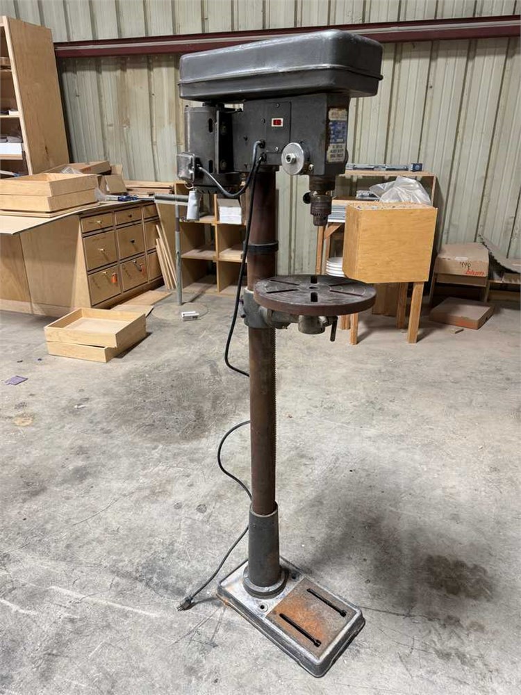 Boss Machinery "AD-13F-16" 16-speed Drill Press