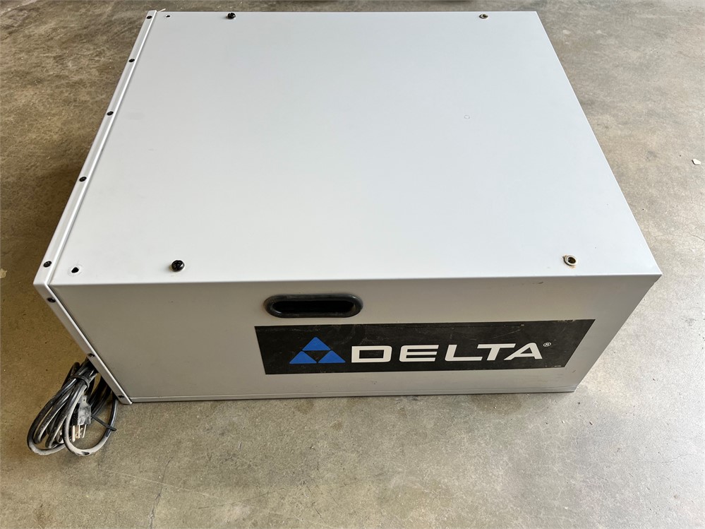Delta 3 Speed Ambient Air Cleaner
