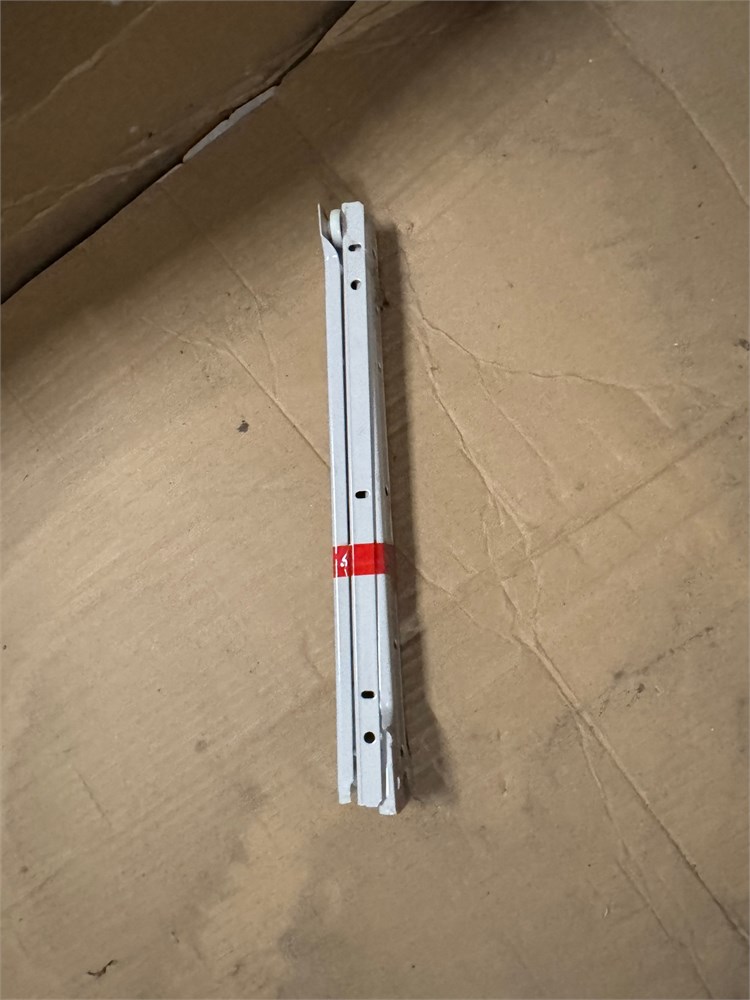 Ameriwood "A56740" 300MM Dual Captive Slide - (6) Pallets