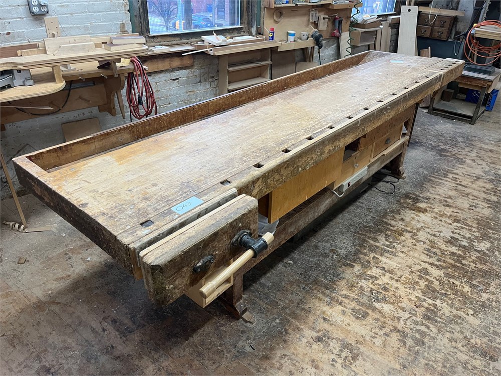 Work Bench w/Vise