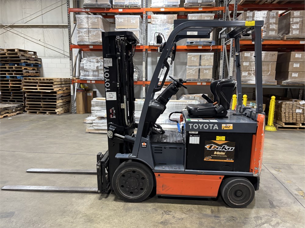 Toyota "8FBCU25" Forklift - Electric