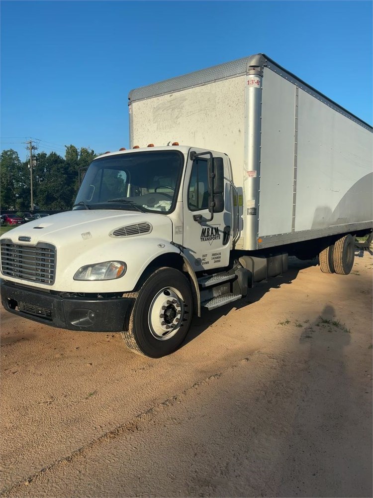 Freightliner "M2" Box Truck