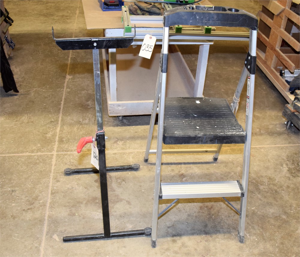 STEP LADDER & SUPPORT * LOT OF 2