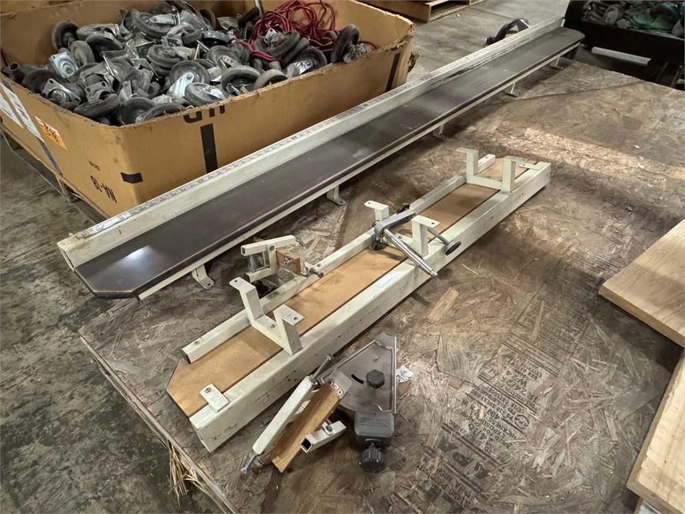 Biesmeyer Custom Measurement Table