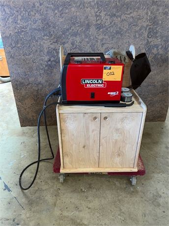 Lincoln Electric "125 Weld-Pac" Portable Welder