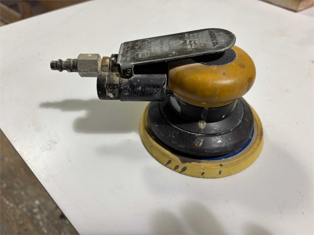 Mixed Lot of Pneumatic and Electric Sanders