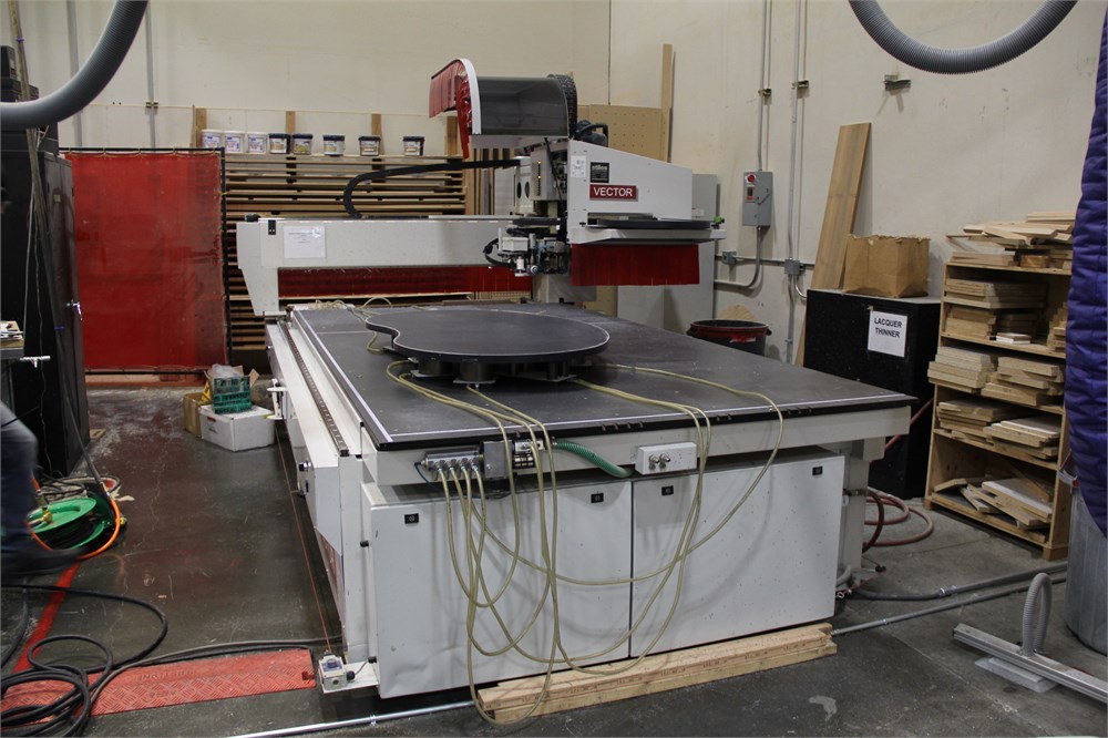 Vector "Revolution" CNC Contour Edgebander