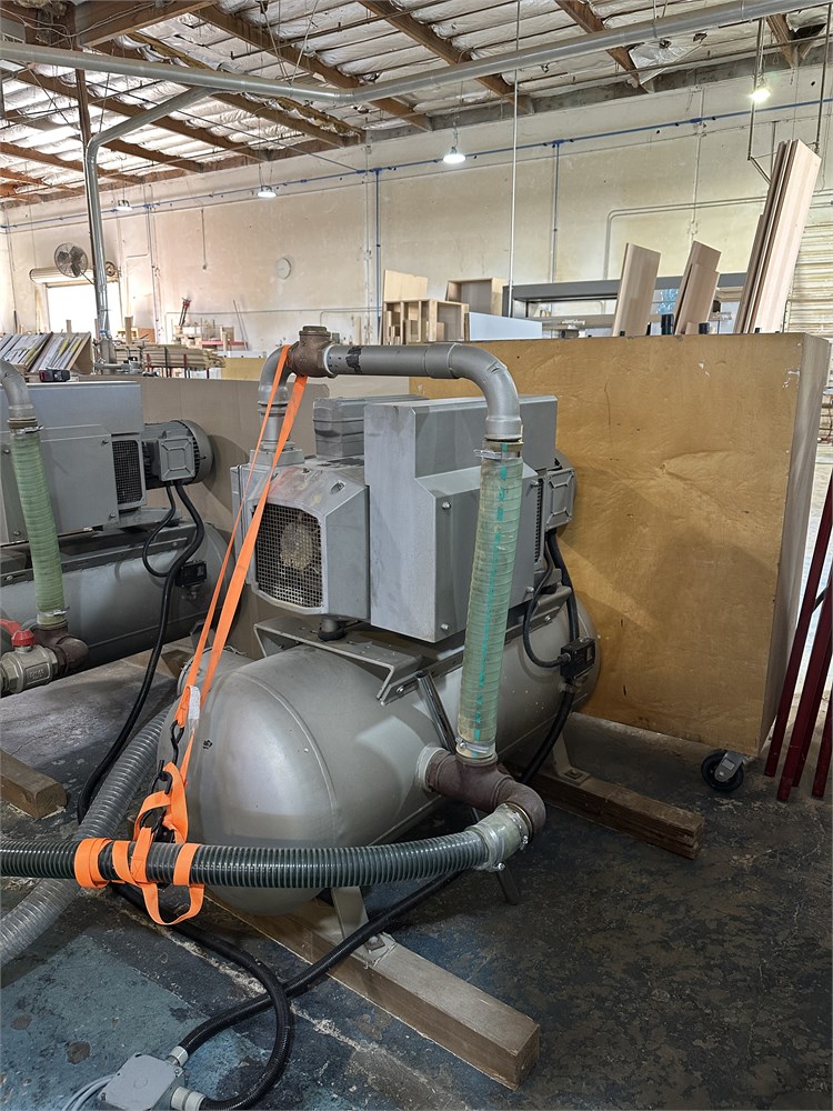 Becker "VTLF 250" Vacuum Pump