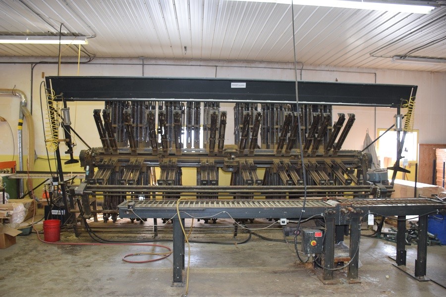 LOT# 008  DOUCETTE SRH 16-16 TWO STATION CLAMP CARRIER