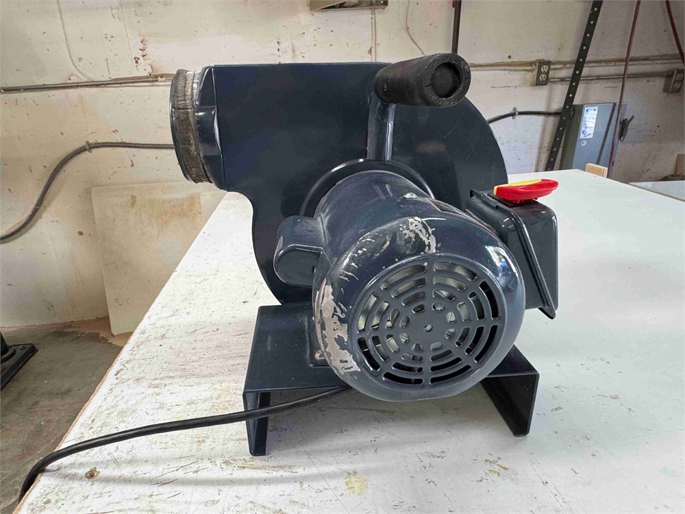 Powertec "DC5370" Wall Mount Dust Collector
