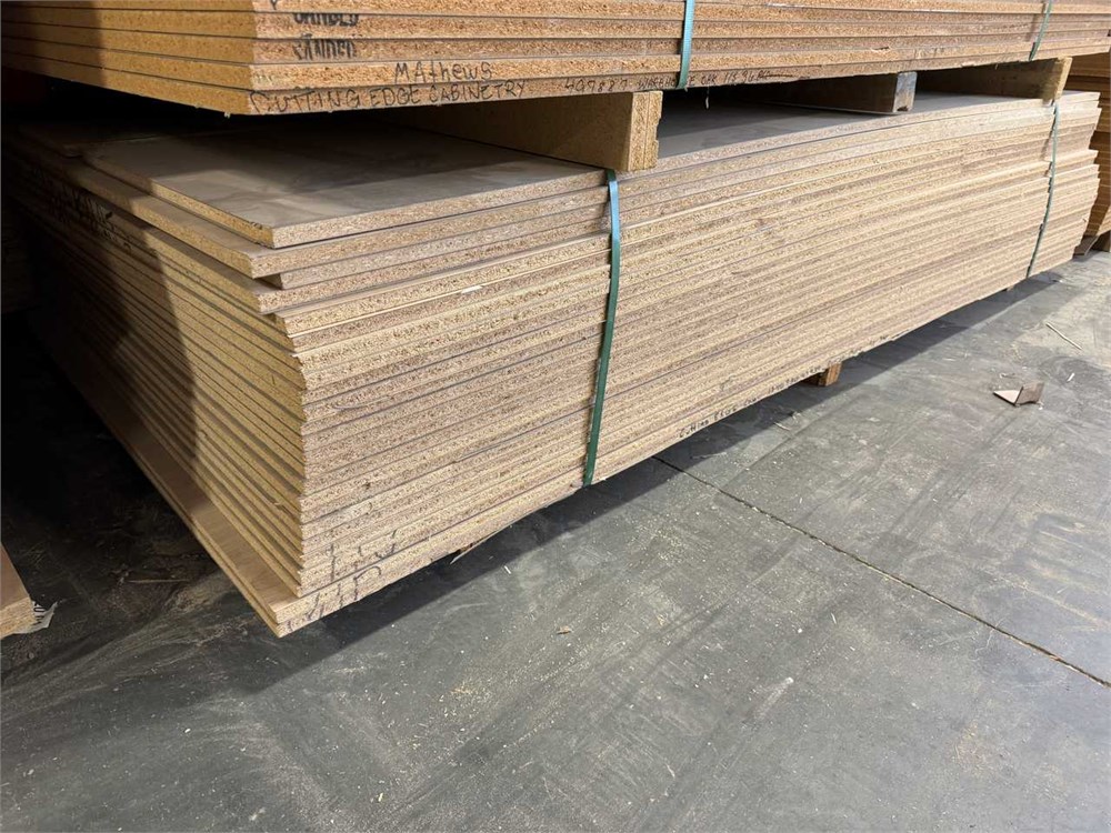 Laminated Particleboard Panels