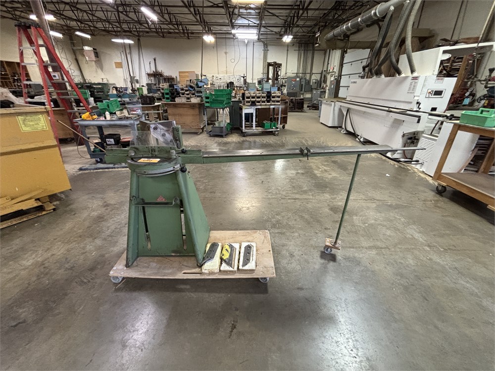 Hoffmann "Morso" manual miter notcher