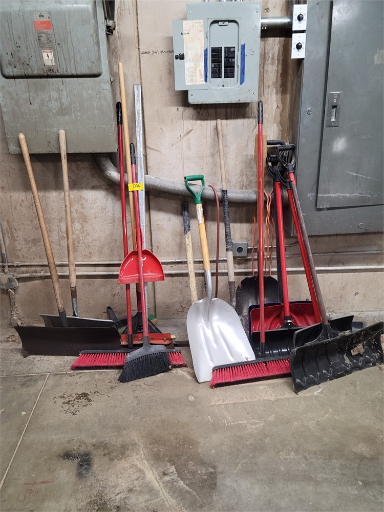 Brooms & shovels