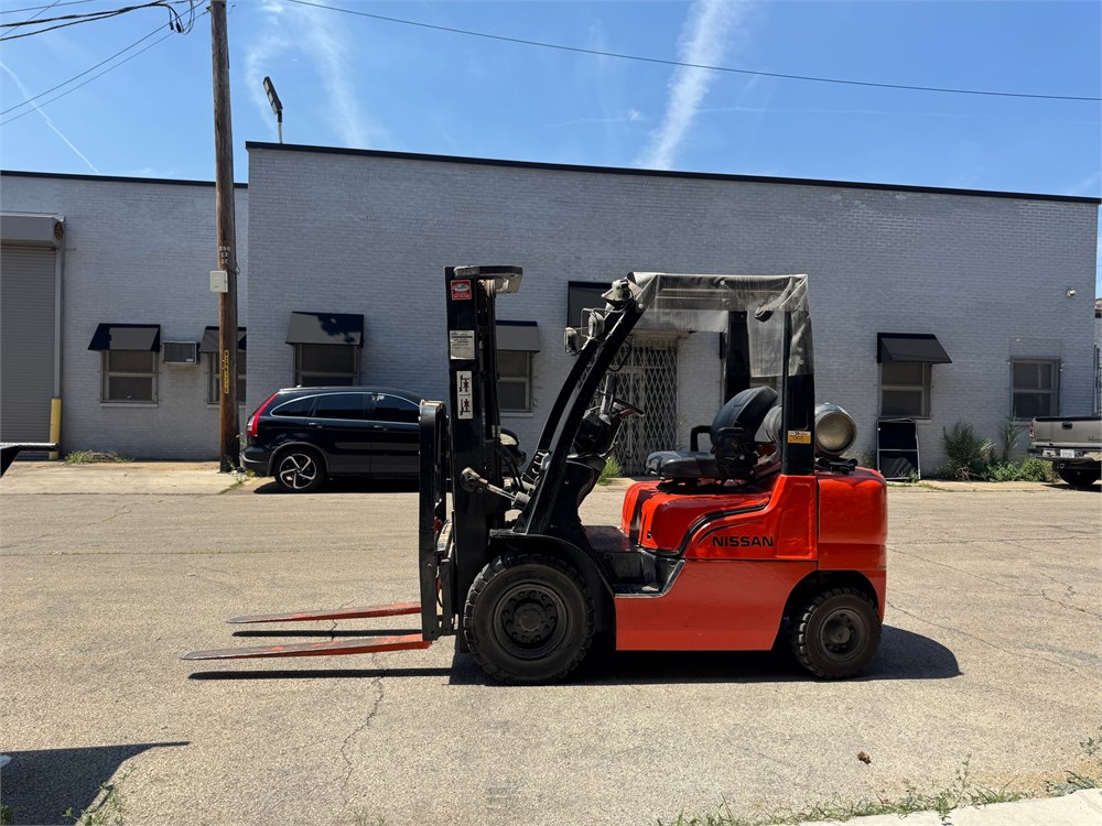 Nissan "MP1F2A25LV" Forklift - LP Gas