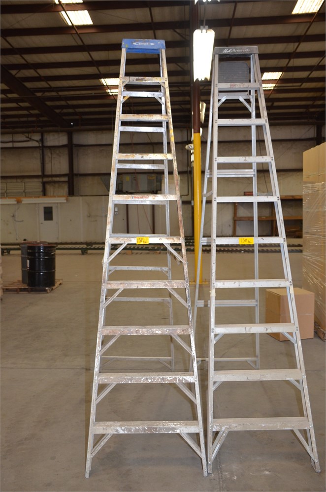 10' step ladders (2)