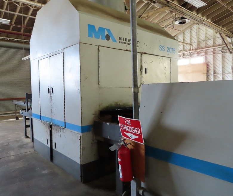 LOT# 005  MIDWEST SS2075 ULTRA SPRAY FINISHING SYSTEM WITH OVEN * VARIABLE SPEED