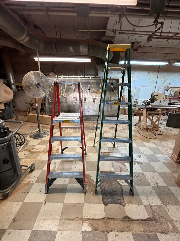 (2) Ladders