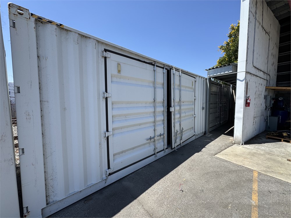 40' Shipping Container