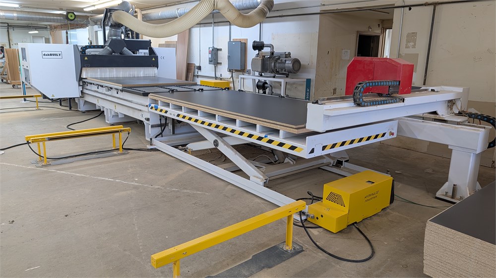 AES "Super Nova Line 1632" CNC Machining Center - Load & Unload Cell