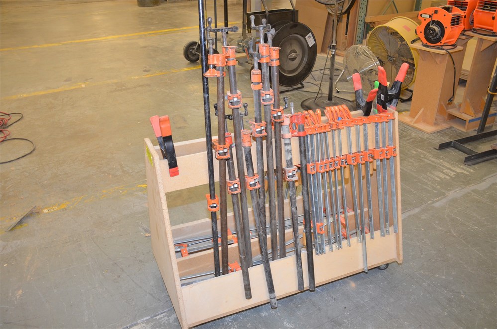 Clamp cart with multiple clamps