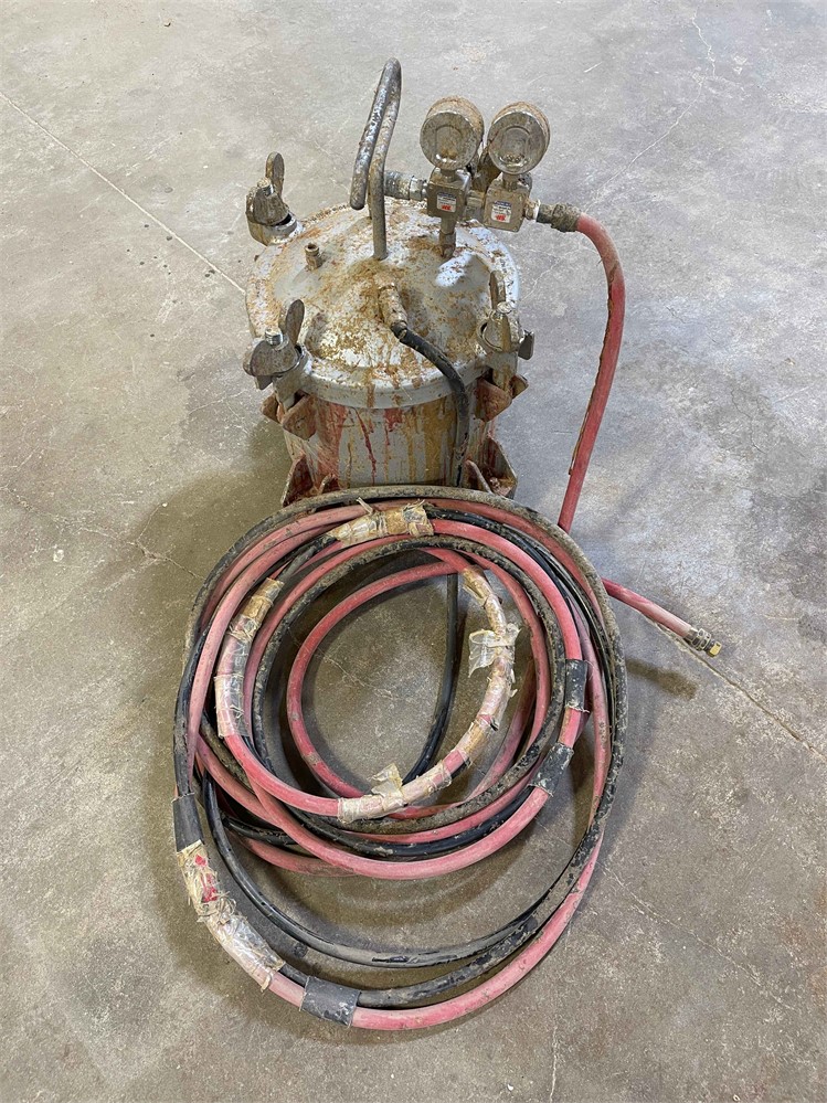 Pressure Tank and Hoses