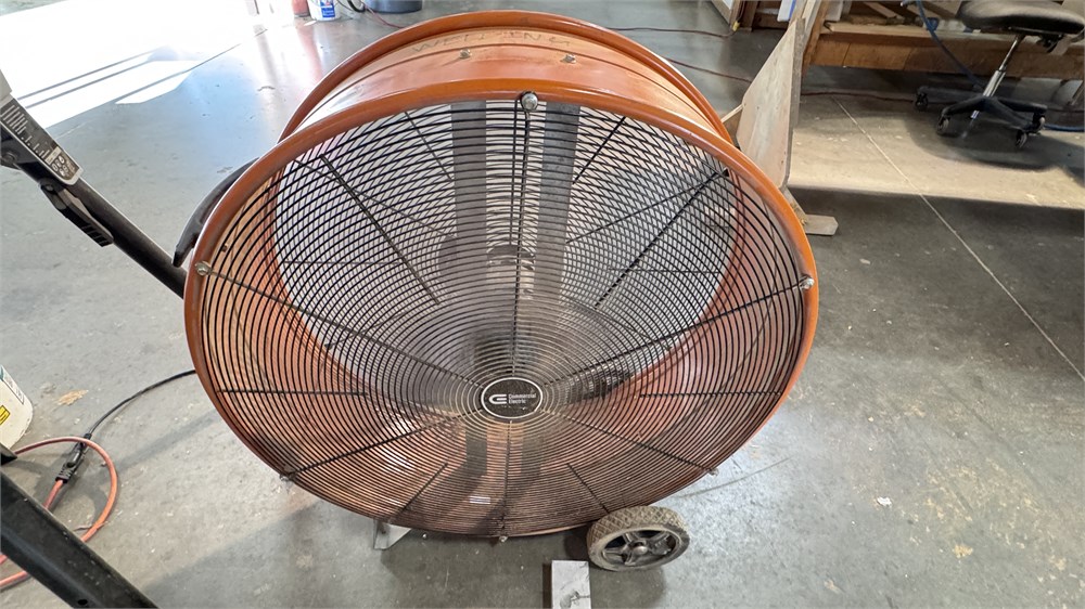 24" Fan